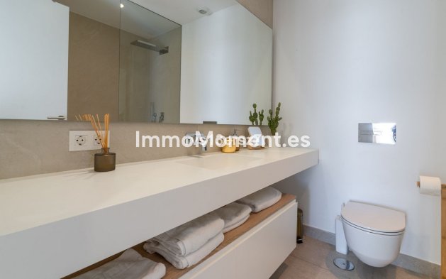 Resale - Apartment - Benahavís - Benahavís Centro