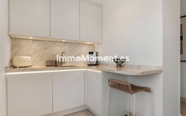 Revente - Appartement - Marbella - Elviria