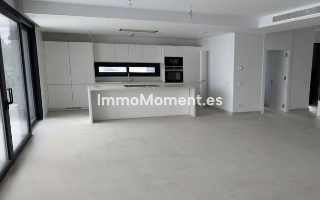 Revente - Villa - Fuengirola - Fuengirola Centro