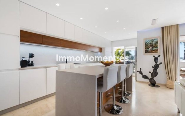 Revente - Appartement - Estepona  - Estepona Centro