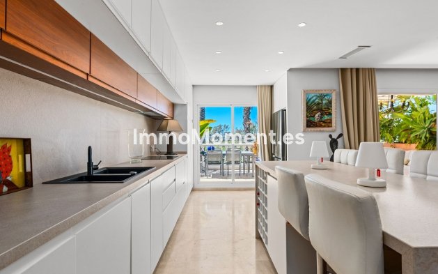 Revente - Appartement - Estepona  - Estepona Centro