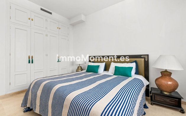 Revente - Appartement - Estepona  - Estepona Centro