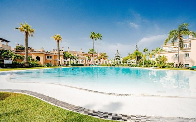 Revente - Appartement - Estepona  - Estepona Centro