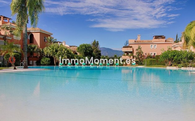 Revente - Appartement - Estepona  - Estepona Centro