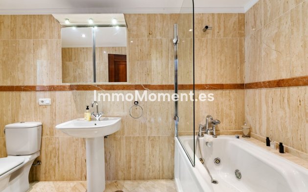 Revente - Villa - Estepona  - Estepona Centro