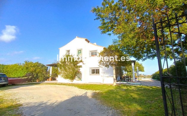 Revente - Villa - Estepona  - Estepona Centro