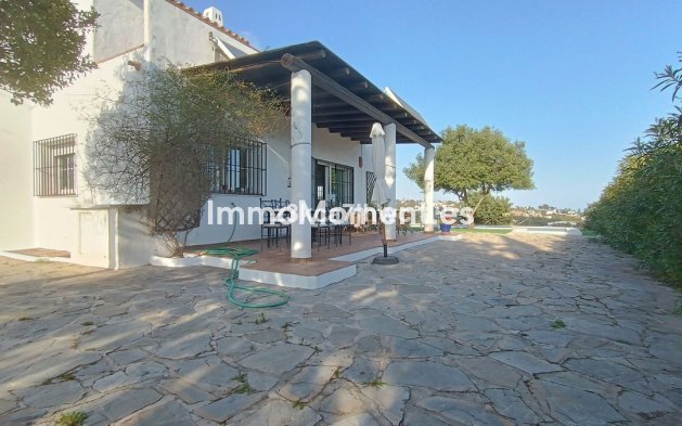 Revente - Villa - Estepona  - Estepona Centro