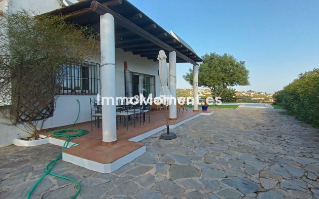 Revente - Villa - Estepona  - Estepona Centro