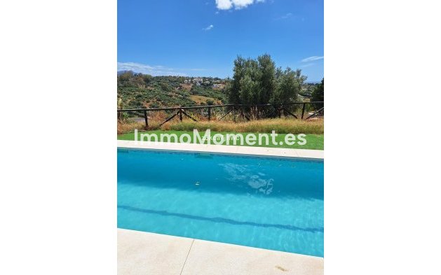 Revente - Villa - Estepona  - Estepona Centro