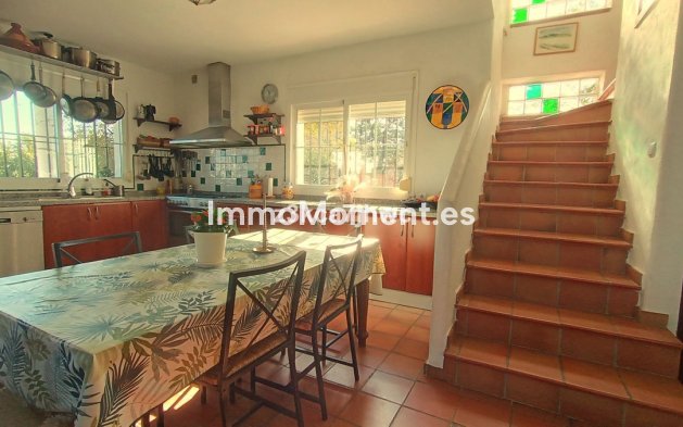 Revente - Villa - Estepona  - Estepona Centro