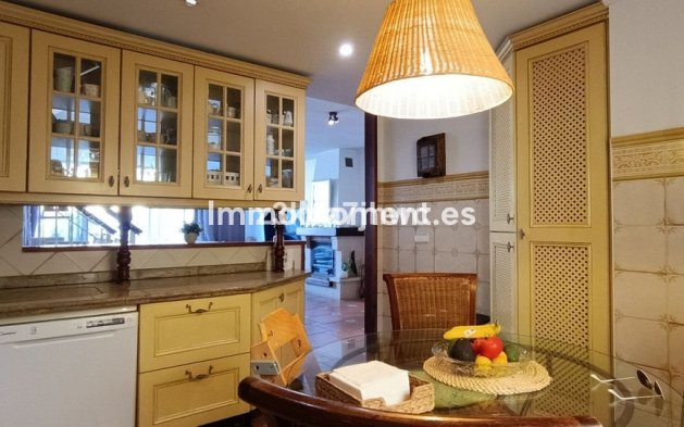 Revente - Maison mitoyenne - Estepona  - Estepona Centro