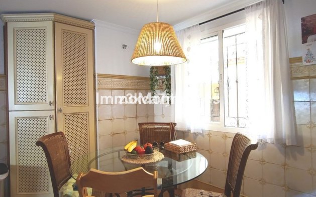 Revente - Maison mitoyenne - Estepona  - Estepona Centro