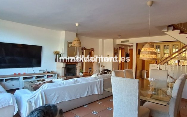 Revente - Maison mitoyenne - Estepona  - Estepona Centro