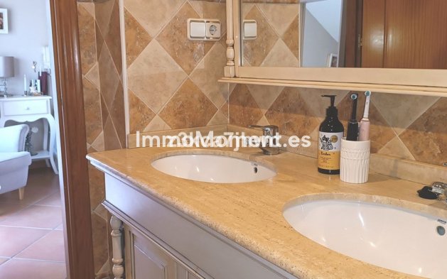 Revente - Maison mitoyenne - Estepona  - Estepona Centro