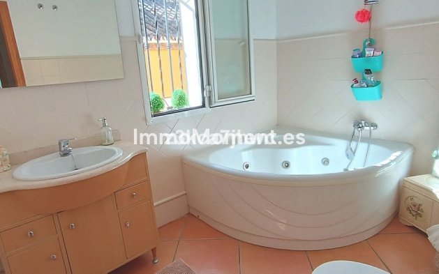 Revente - Maison mitoyenne - Estepona  - Estepona Centro