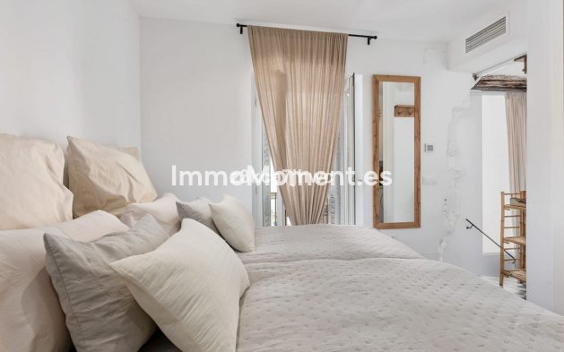 Revente - Maison mitoyenne - Estepona  - Estepona Centro