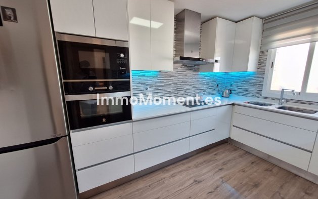 Revente - Maison mitoyenne - Estepona  - Estepona Centro