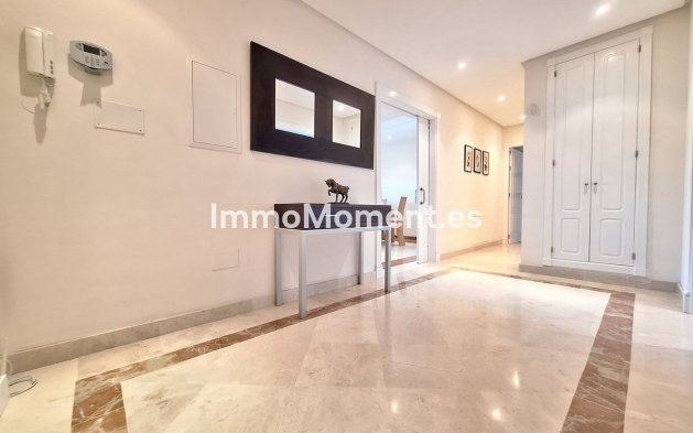 Wiederverkauf - Wohnung - Marbella - Nueva Andalucía