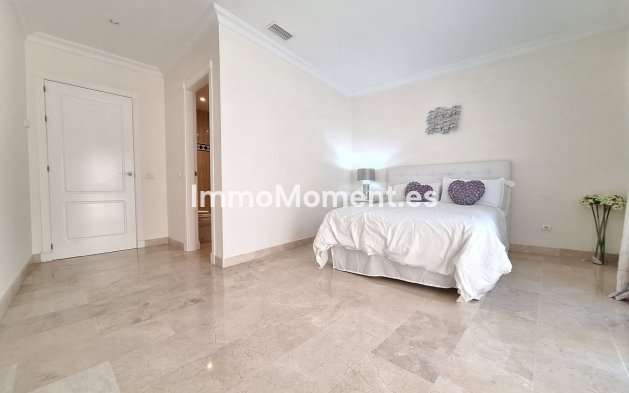 Wiederverkauf - Wohnung - Marbella - Nueva Andalucía