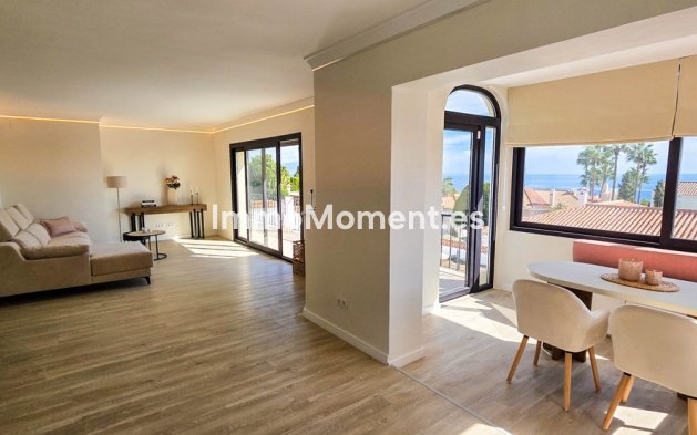 Resale - Villa - Manilva