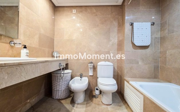 Resale - Apartment - Manilva - La Duquesa