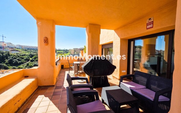 Resale - Apartment - Manilva - La Duquesa