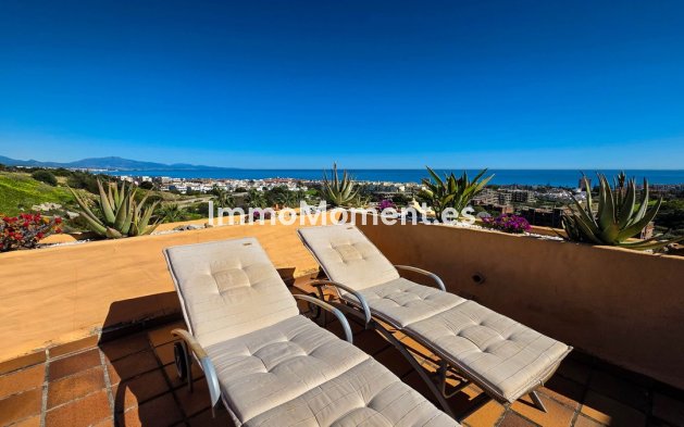 Resale - Apartment - Manilva - La Duquesa
