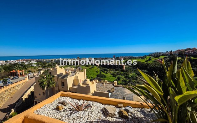 Resale - Apartment - Manilva - La Duquesa