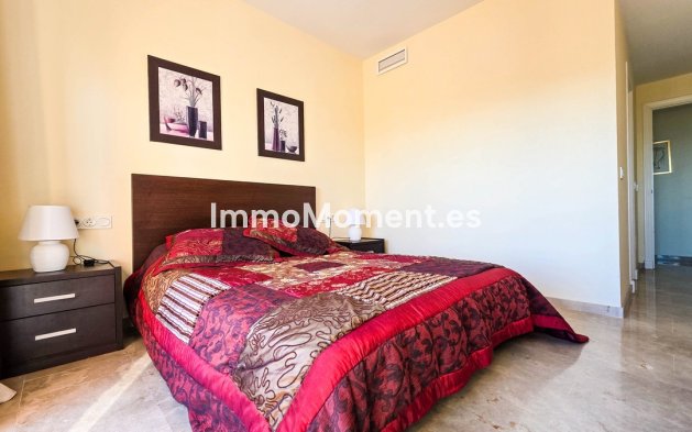 Resale - Apartment - Manilva - La Duquesa