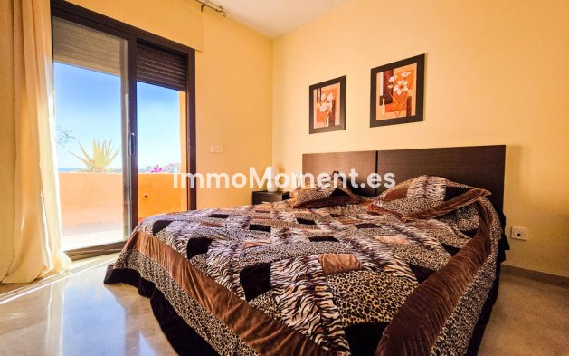 Resale - Apartment - Manilva - La Duquesa