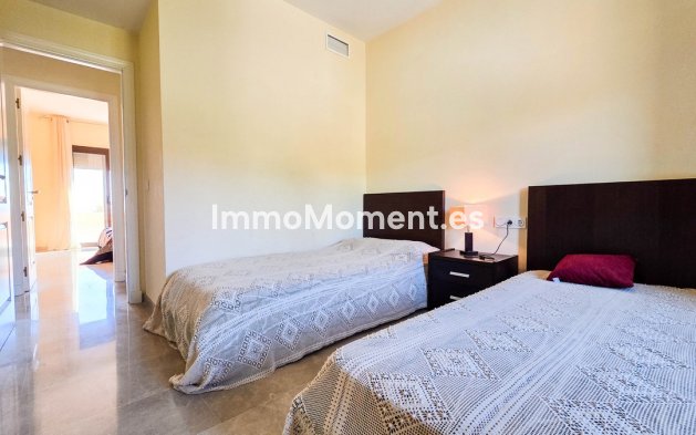 Resale - Apartment - Manilva - La Duquesa