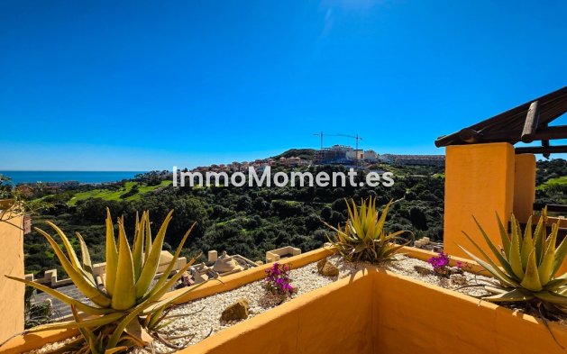 Resale - Apartment - Manilva - La Duquesa