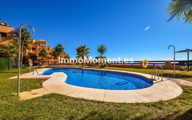 Resale - Apartment - Manilva - La Duquesa