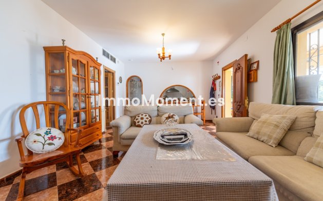 Resale - Villa - Marbella - Las Chapas