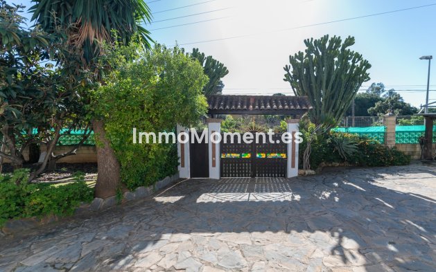 Resale - Villa - Marbella - Las Chapas