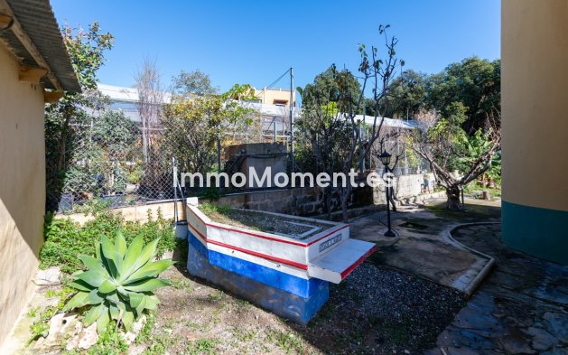 Resale - Villa - Marbella - Las Chapas