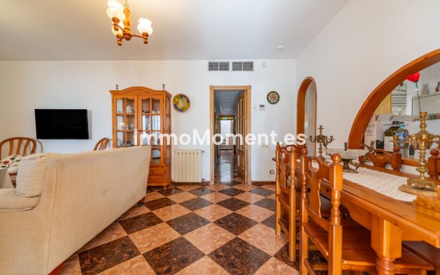 Resale - Villa - Marbella - Las Chapas