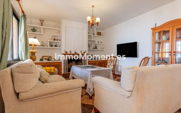 Resale - Villa - Marbella - Las Chapas