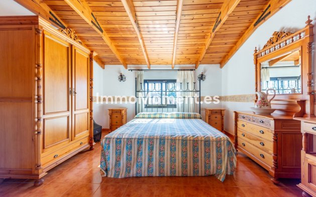 Resale - Villa - Marbella - Las Chapas