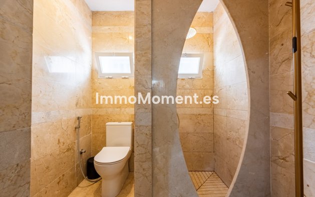 Wiederverkauf - Villa - Marbella - Nueva Andalucía