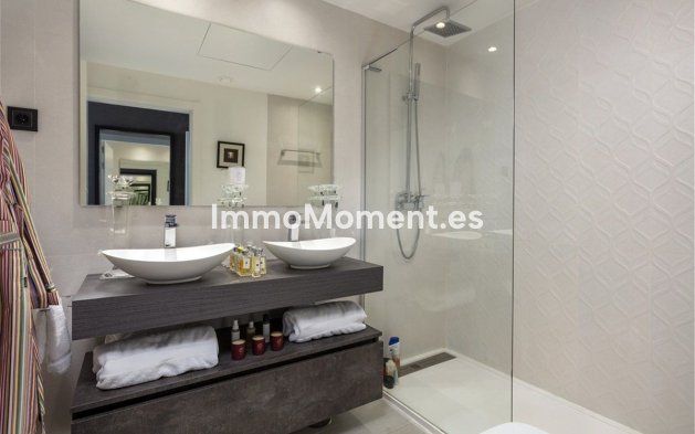 Wiederverkauf - Reihenhaus - Manilva