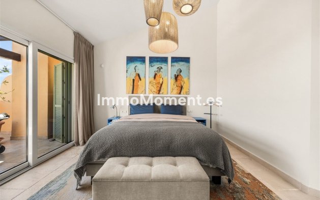 Resale - Apartment - Málaga - Benahavís