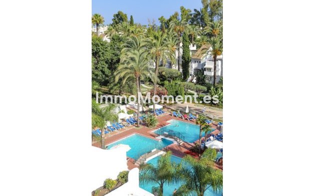 Resale - Apartment - Marbella - Puerto Banús