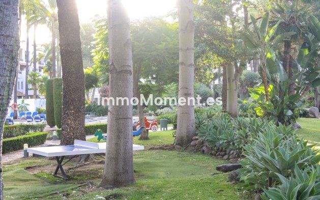 Resale - Apartment - Marbella - Puerto Banús