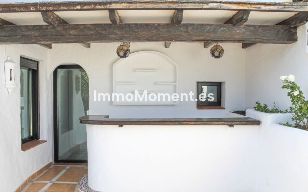 Resale - Apartment - Marbella - Puerto Banús