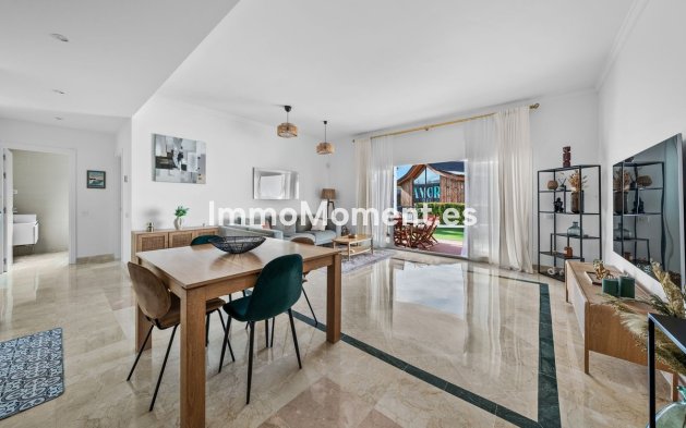 Resale - Apartment - Benahavís - Benahavís Centro