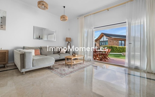 Resale - Apartment - Benahavís - Benahavís Centro