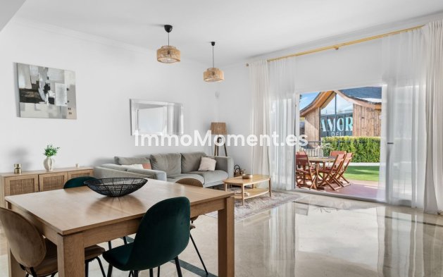 Resale - Apartment - Benahavís - Benahavís Centro