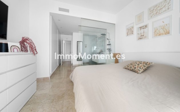 Resale - Apartment - Benahavís - Benahavís Centro