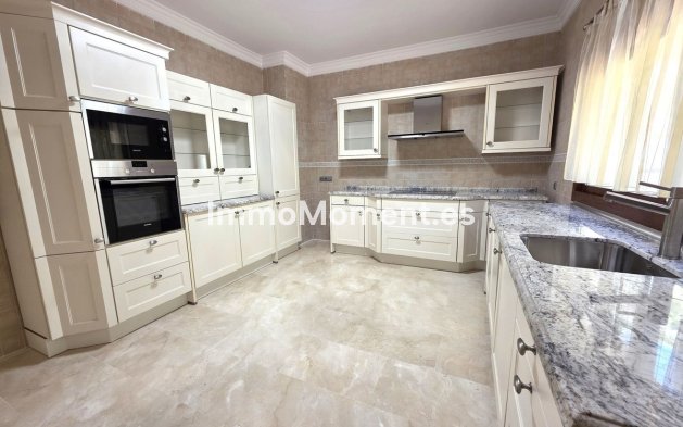 Bestaande woning - Villa - Marbella - Hacienda Las Chapas